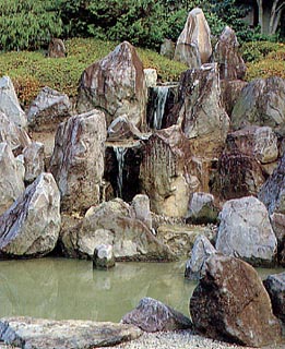 龍門瀑と鯉魚石